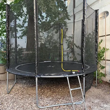 Lejlighed Guntia Family Mit Einem Garten Und Einem Spielplatz Günzburg